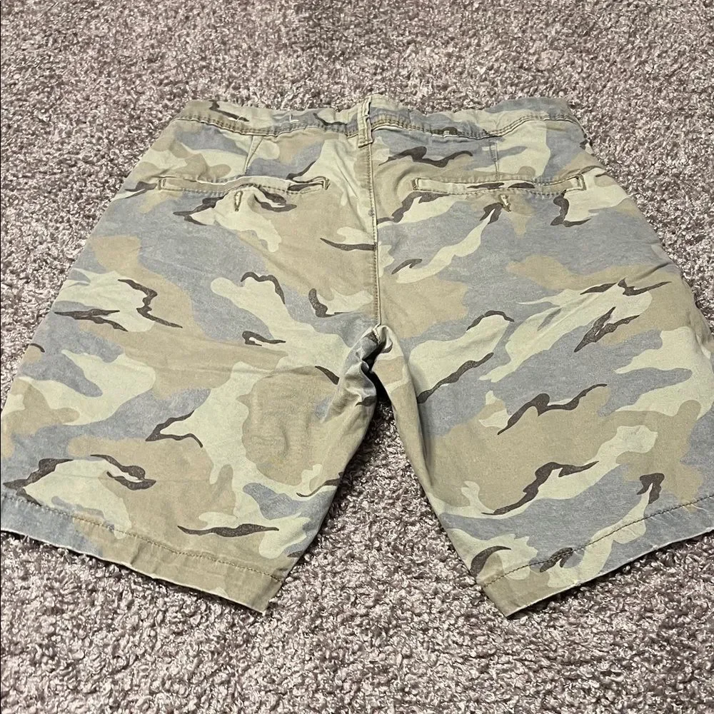 Men's American Eagle Camouflage Shorts